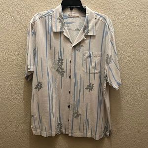 Tommy Bahama Men Hawaiian white blue shirt Large